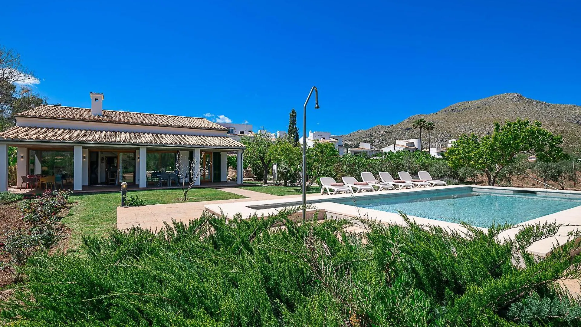 Villa Siller Roqueta By Sealand Villas contacts